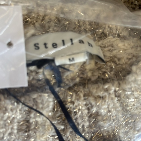 🍃💕NWT STELLAH Gold Metallic Slub Knit Fringe Sweater Size M - Picture 5 of 8